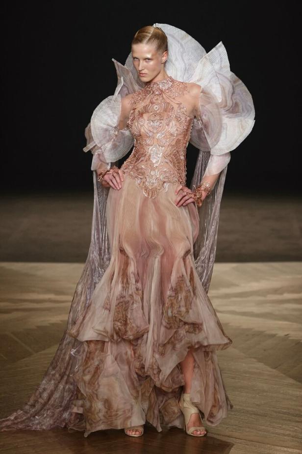 FASHION-FRANCE-IRIS VAN HERPEN