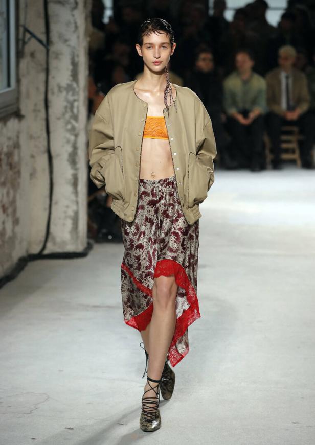 PFW - Dries Van Noten Runway A model walks the runway during the Dries Van Noten Ready to Wear Spring/Summer 2025 fashio