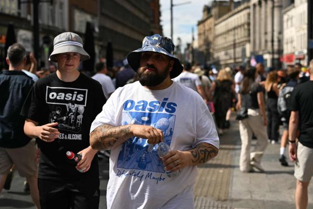 BRITAIN-MUSIC-OASIS-ROCK BRITAIN-MUSIC-OASIS-ROCK