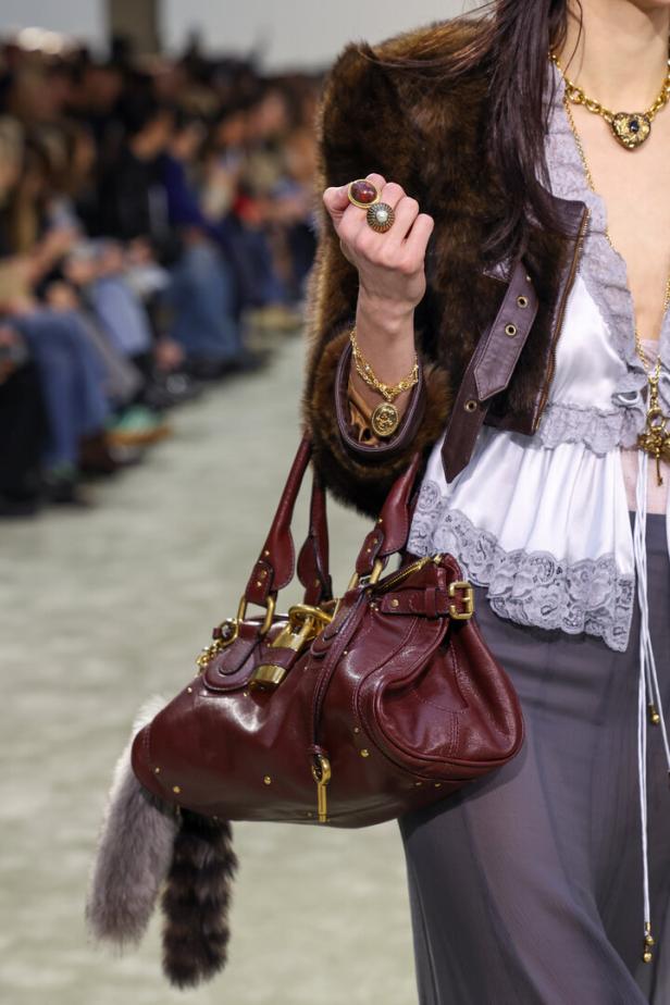 ChloÃ©: Runway - Paris Fashion Week - Womenswear Fall/Winter 2025-2026