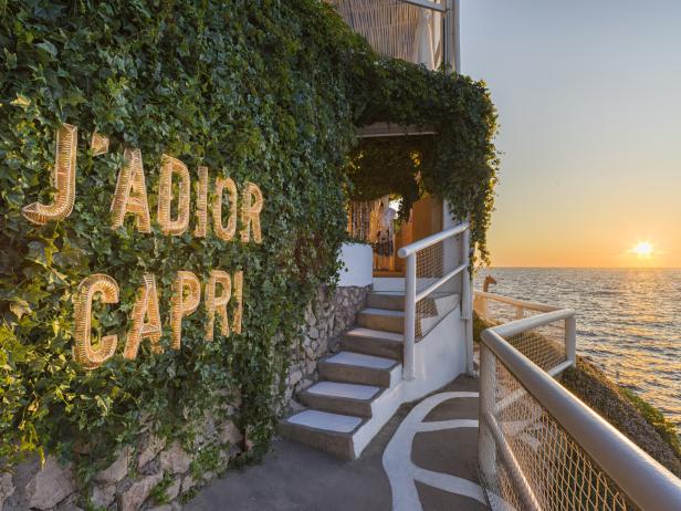 Dior Resort store & Lounge at Capri Riccio, Capri, Italy - Photo ©Kristen Pelou Dior Resort store & Lounge at Capri Riccio, Capri, Italy - Photo ©Kristen Pelou