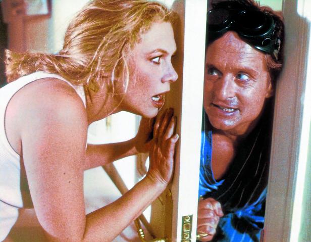 Michael Douglas und Kathleen Turner in "Der Rosenkrieg" Kathleen Turner und Michael Douglas im Film "Der Rosenkrieg"