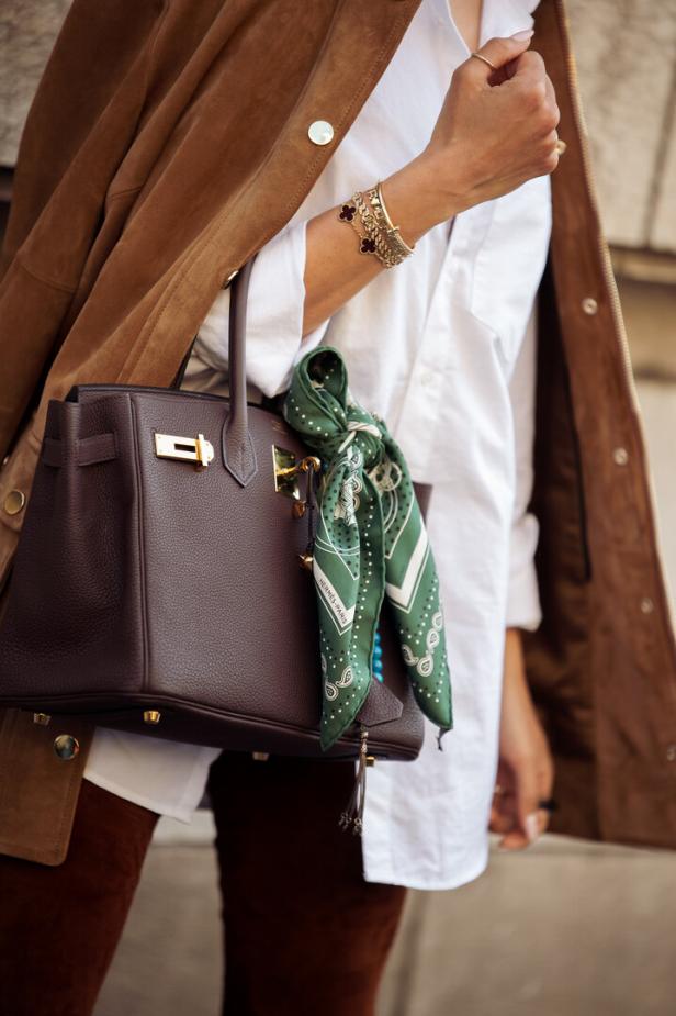 Street Style - Paris Fashion Week - Womenswear Fall/Winter 2025/2026 - Day Six