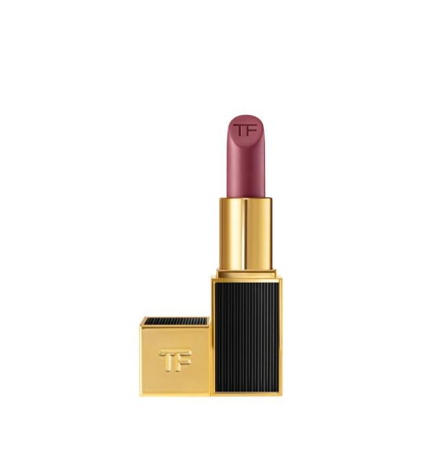 Ein Tom Ford Lippenstift in einer goldenen Hülle mit schwarzem Akzent.