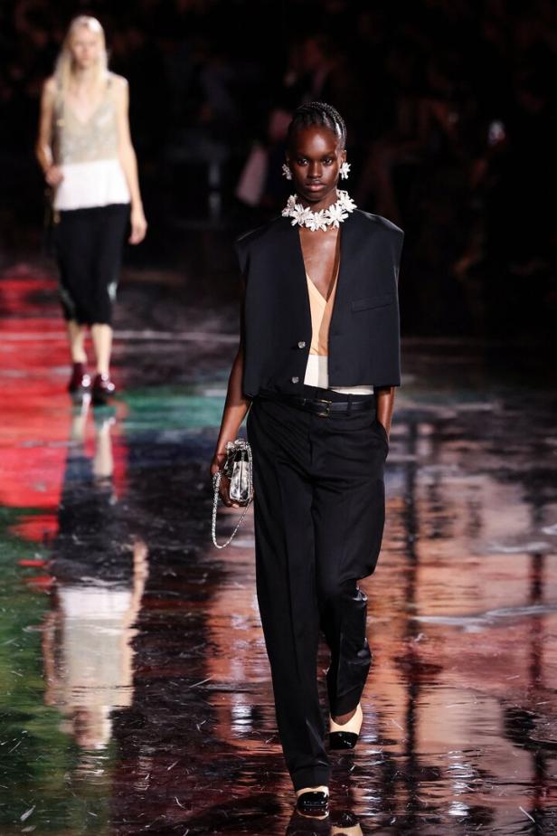 FASHION-FRANCE-WOMEN-CHANEL