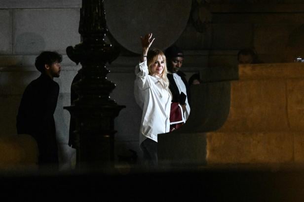 FASHION-FRANCE-WOMEN-CHANEL-PHOTOCALL