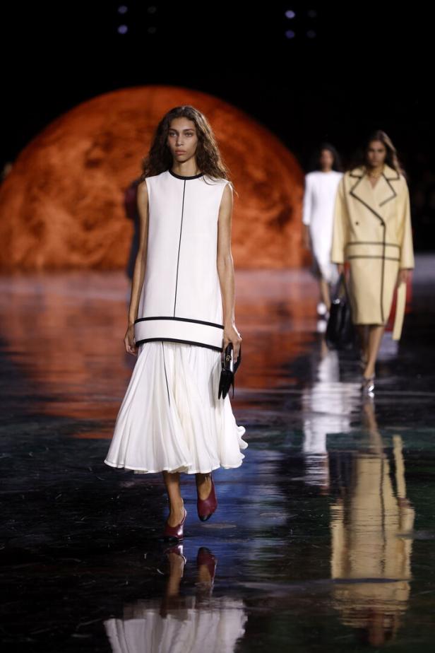 Chanel - Runway - Paris Fashion Week Womenswear Spring/Summer 2026