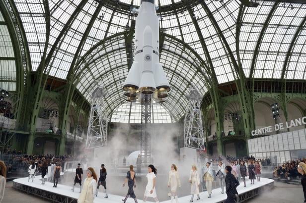 Chanel : Runway - Paris Fashion Week Womenswear Fall/Winter 2017/2018