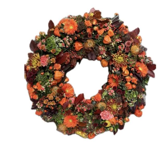 Biedermeierkranz „Kraft“ von Benu aus gemischten herbstlichen Blumen