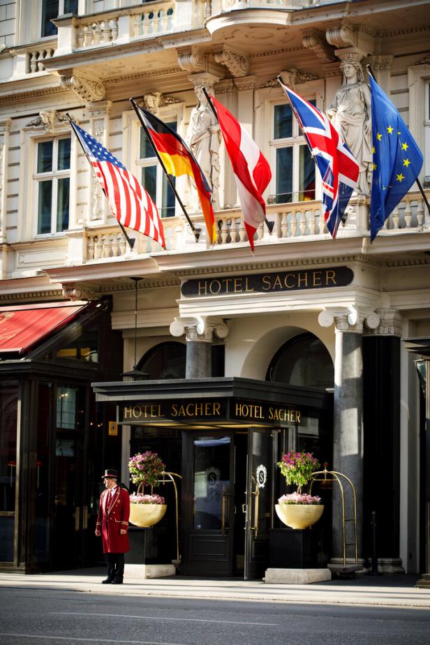 Hotel Sacher in Wien  46-214378155