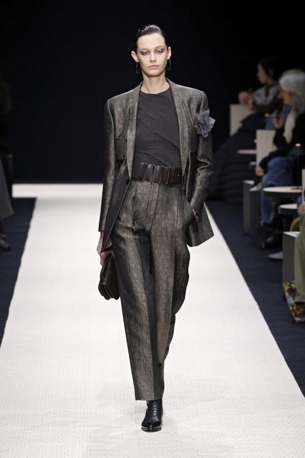 Giorgio Armani - Runway - Milan Fashion Week - Womenswear Fall/Winter 2025/2026