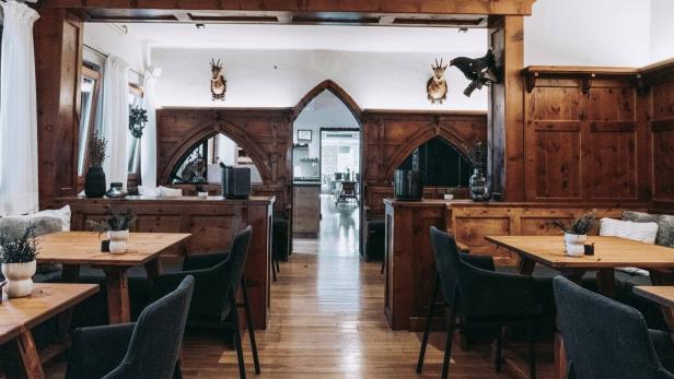 Innenansicht Wirtshaus by Vitus Winkler