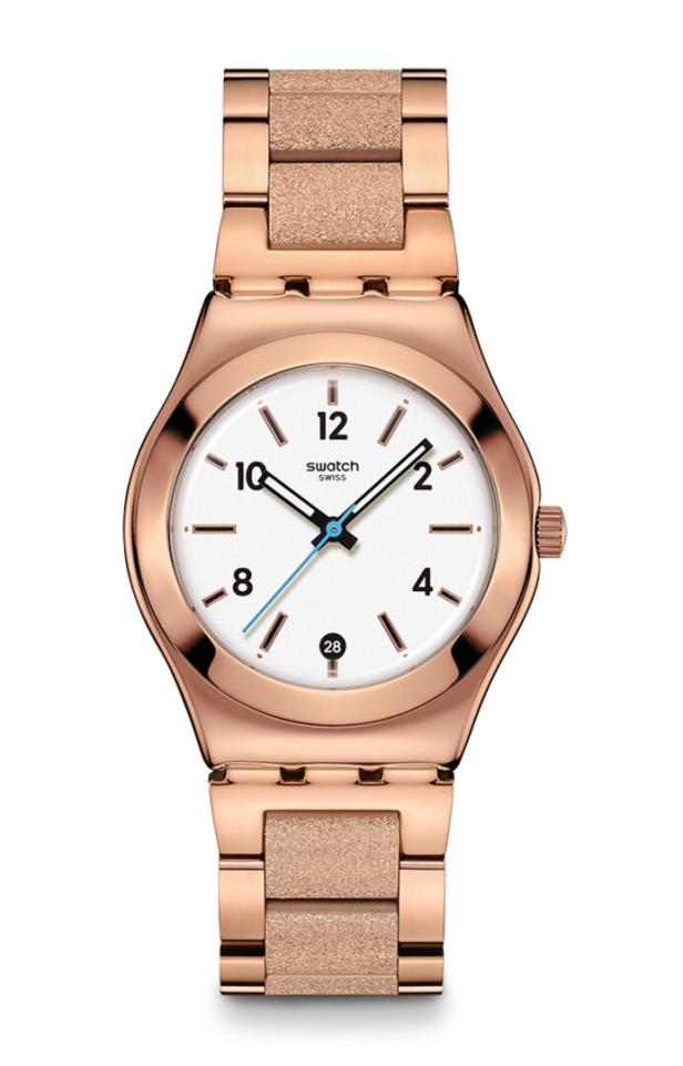 Eine goldene Uhr mit weißem Ziffernblatt