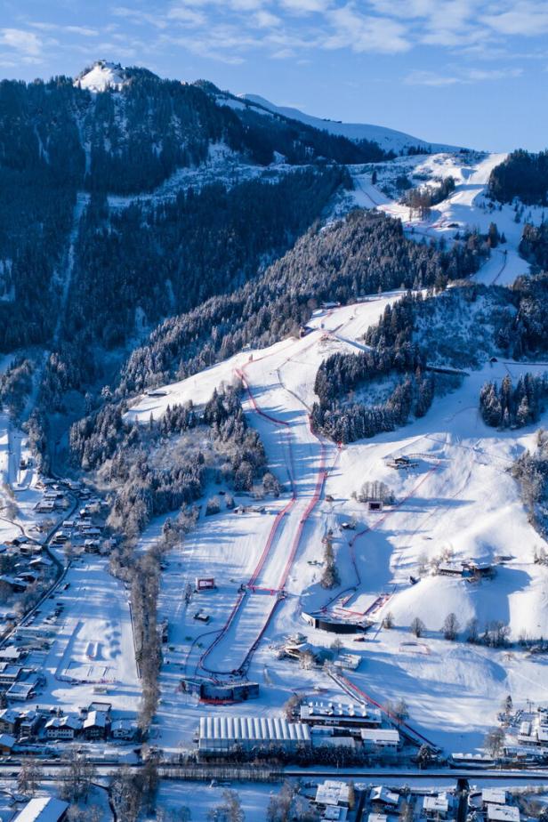 SKI ALPIN: WELTCUP IN KITZBÜHEL: 1. ABFAHRTSTRAINING DER MÄNNER
