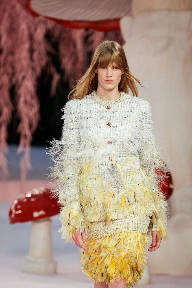 FASHION-FRANCE-WOMEN-CHANEL