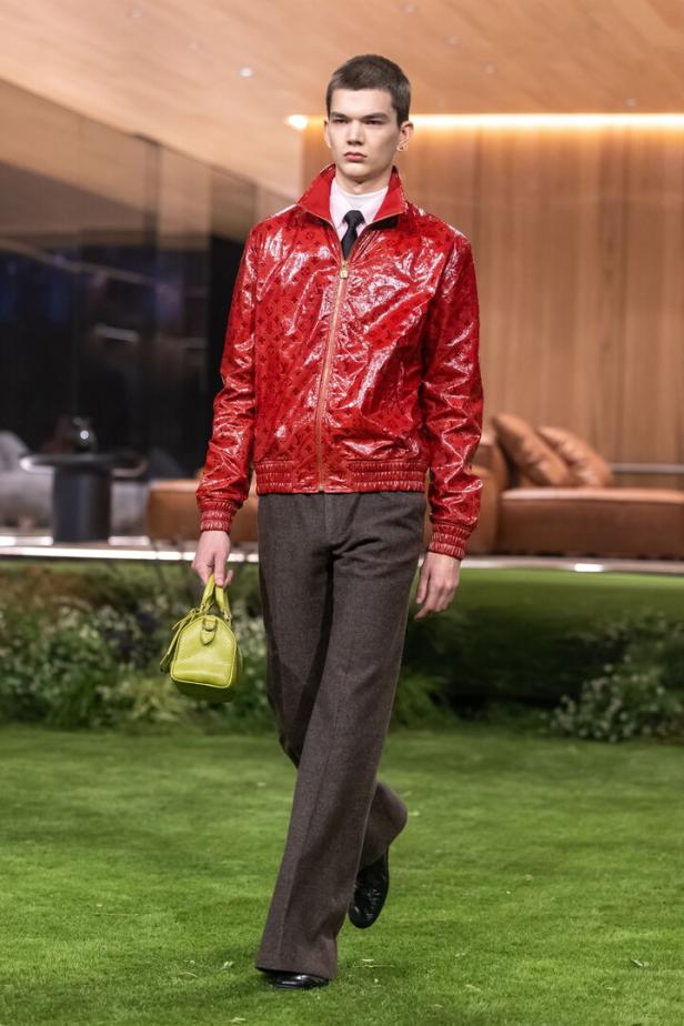 Louis Vuitton - Runway - Paris Fashion Week Menswear Fall/Winter 2026/2027