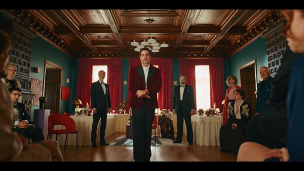 Bastian Pastewka in "Fabian und Die mörderische Hochzeit"