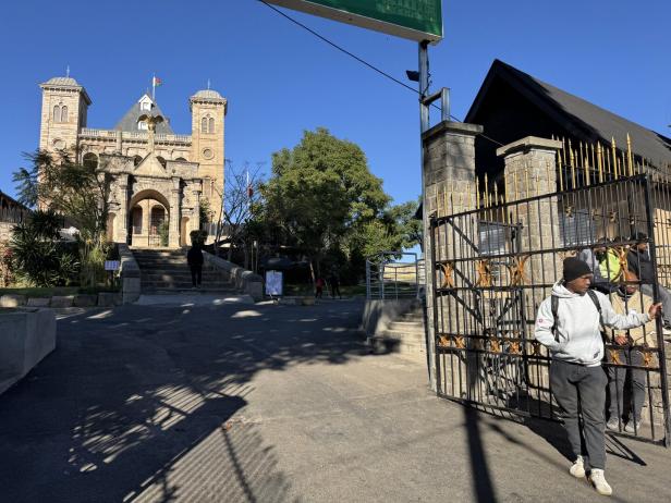 Der Palast Rova in Antananarivo ist der ehemalige Königinnenpalast Madagaskars.
