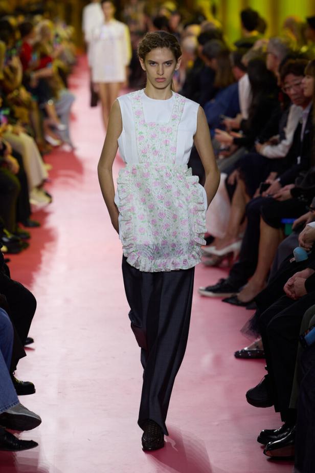 Miu Miu: Runway - Paris Fashion Week - Womenswear Spring/Summer 2026