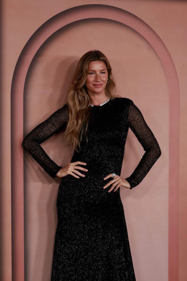 QATAR-ENTERTAINMENT-GALA-FASHION