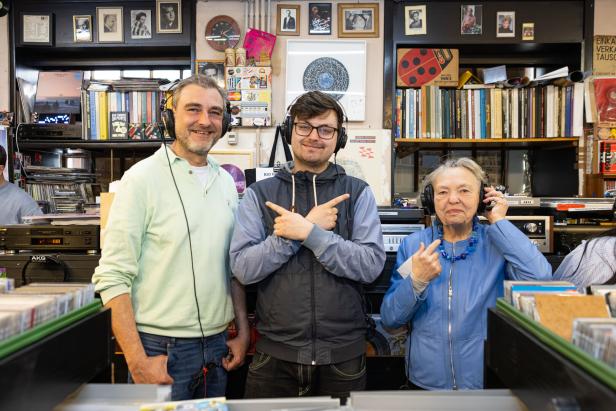 Drei Generationen der Teuchtlers – Vater Christoph, Sohn Etienne, Oma Elisabeth 