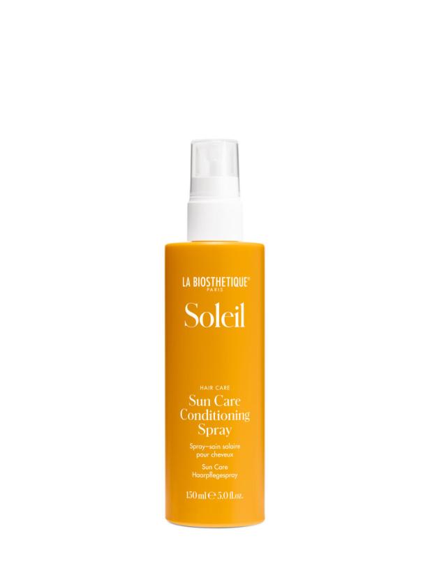 Gelbe Sprühflasche mit weißem Deckel und der Aufschrift „Sun Care Conditioning Spray“ von La Biosthetique.