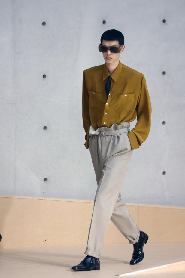 Saint Laurent: Runway - Paris Fashion Week - Menswear Spring/Summer 2026