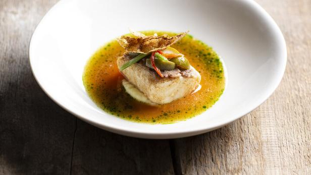 Zander Nizza, eine Speise von Andreas Döllerer
