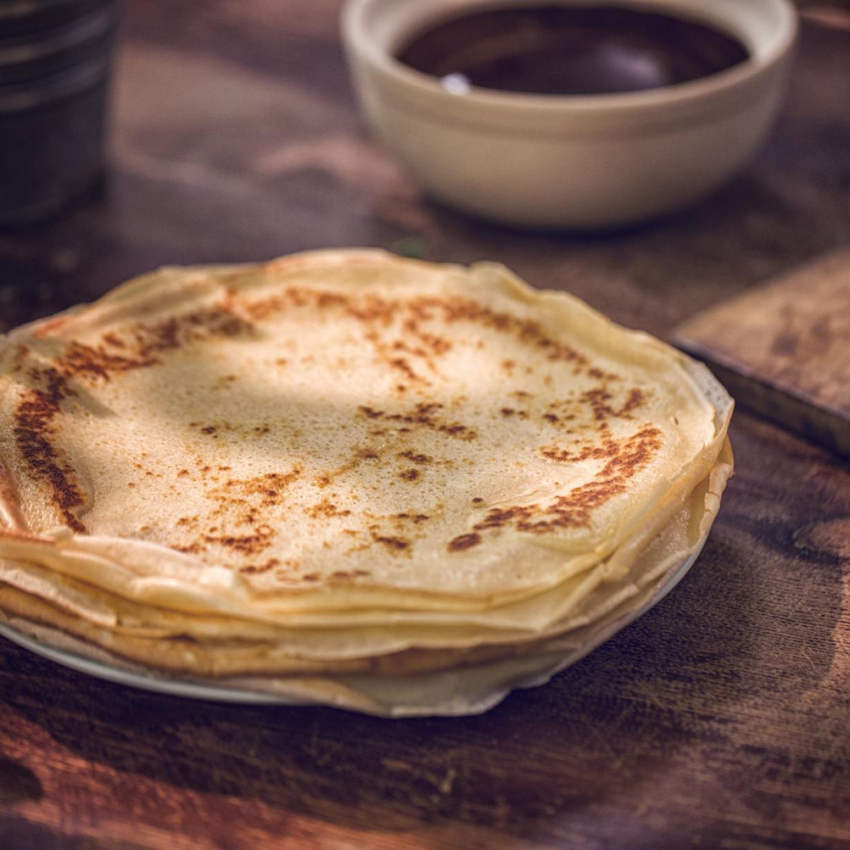 Das einfachste Crêpes-Rezept der Welt besteht aus nur einer Zutat