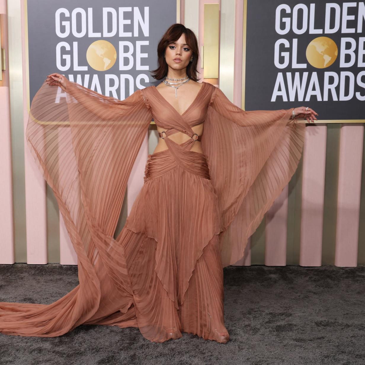 Golden Globe "Best Dressed" in RüschenRoben und Schwarz