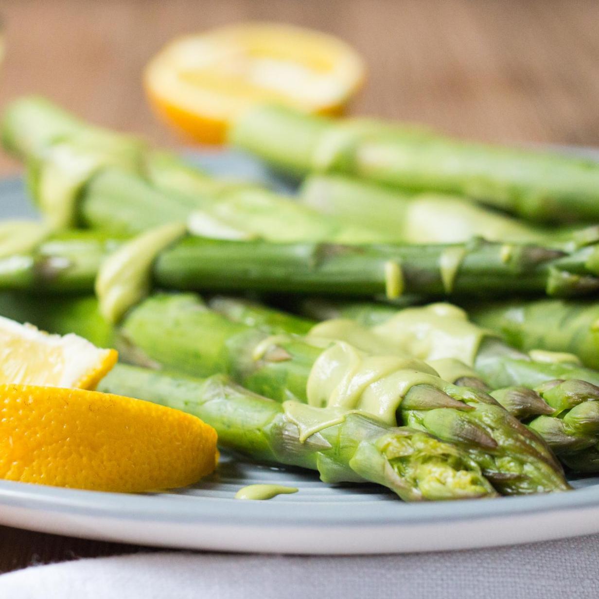 Spargel mit AvocadoHollandaise TVKoch Jamie Oliver verrät, wie’s geht