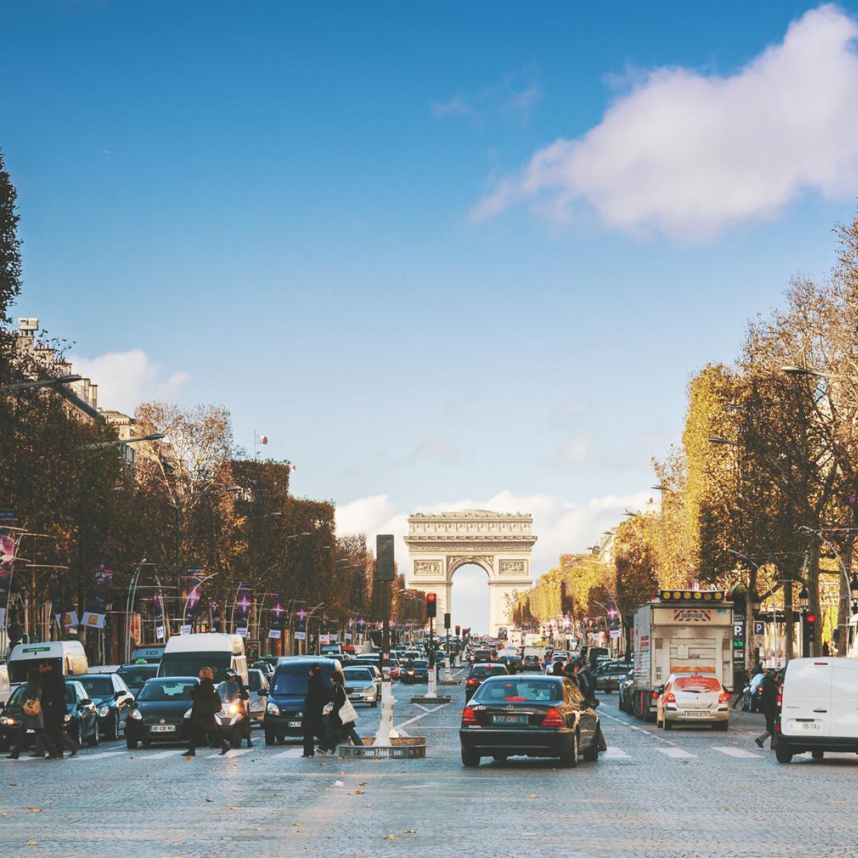 Mit dem Auto nach Paris Was Touristen jetzt wissen müssen
