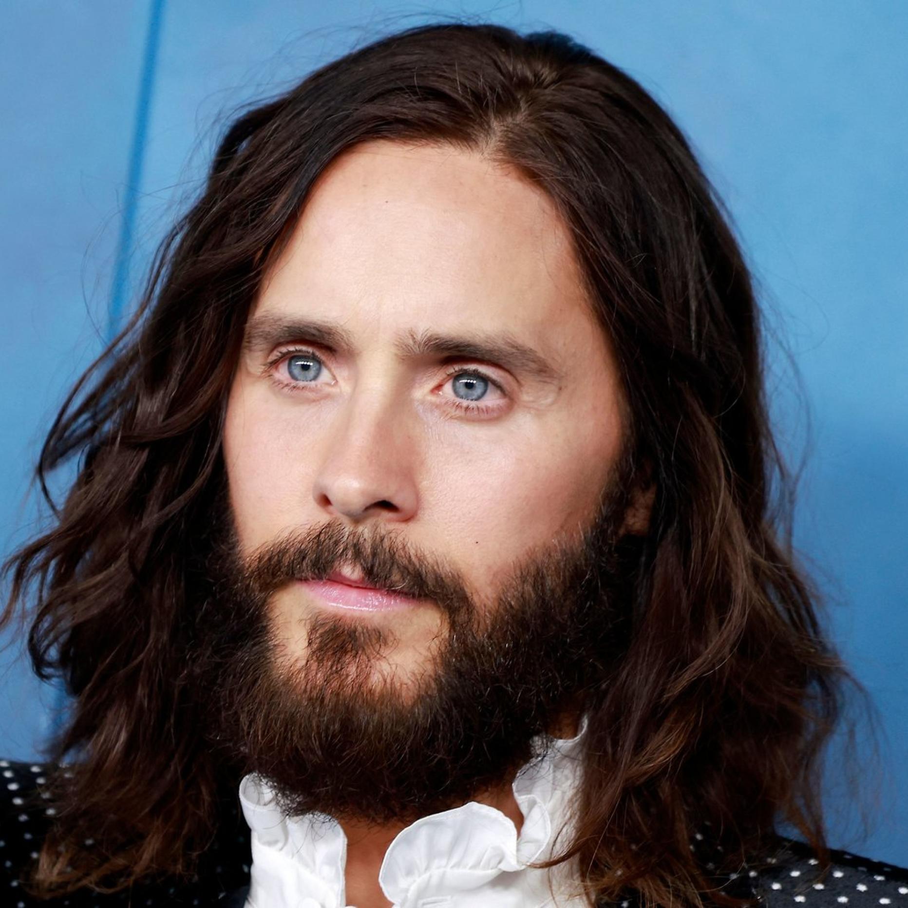 der-n-chste-bitte-auch-jared-leto-verkauft-nun-hautpflege