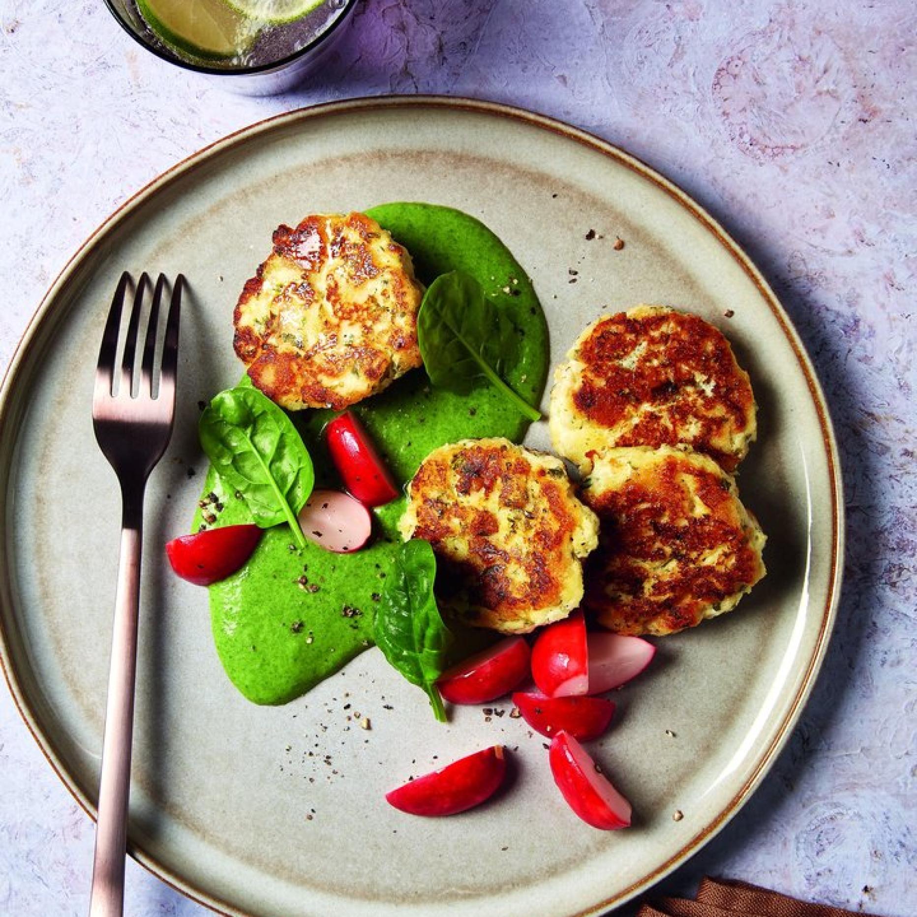 Topfenlaibchen mit Spinatcreme