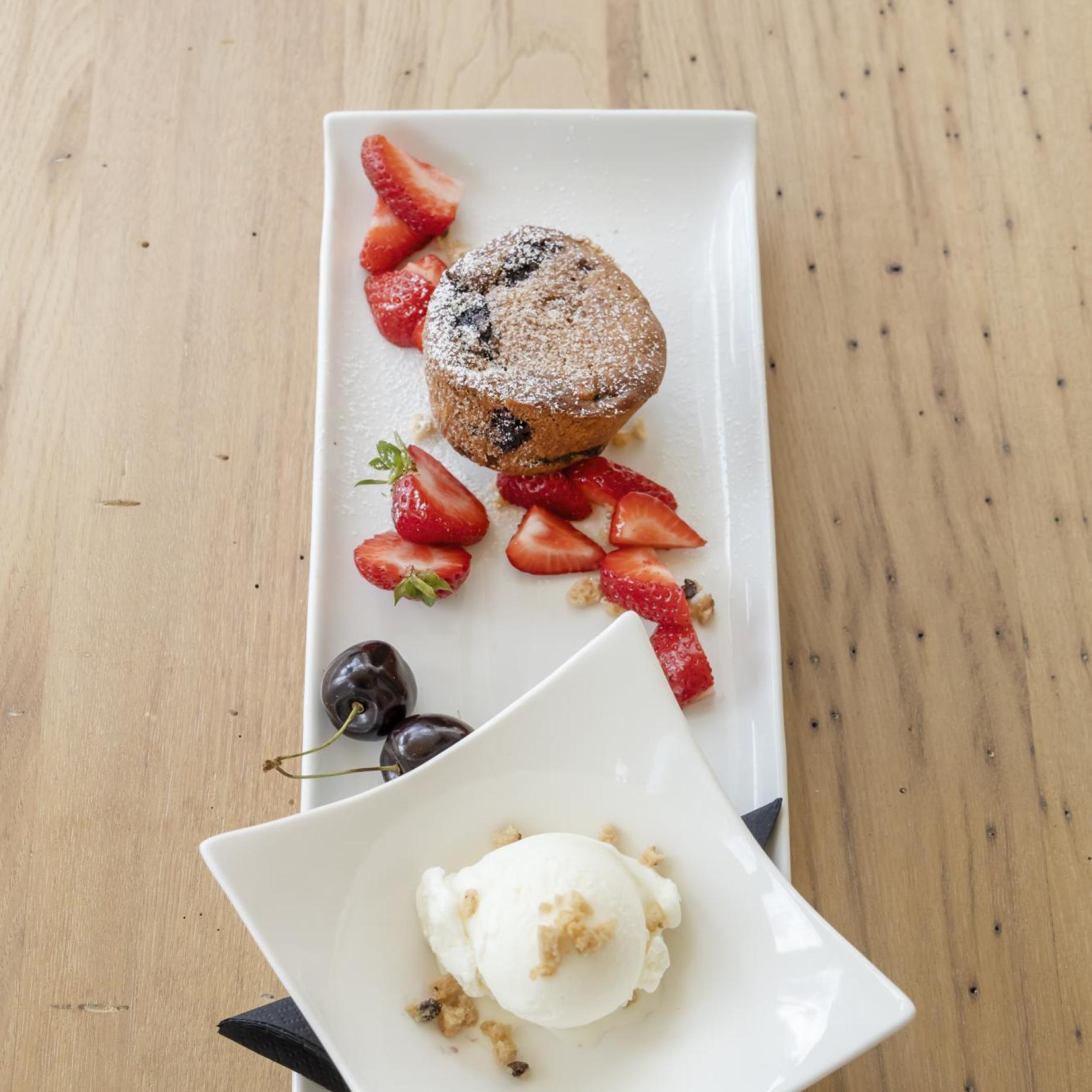 Südtiroler Rezept: Lauwarmes Kirschtörtchen