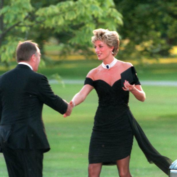 1994: Diana, Princess of Wales, in einem ihrer ikonischsten Looks