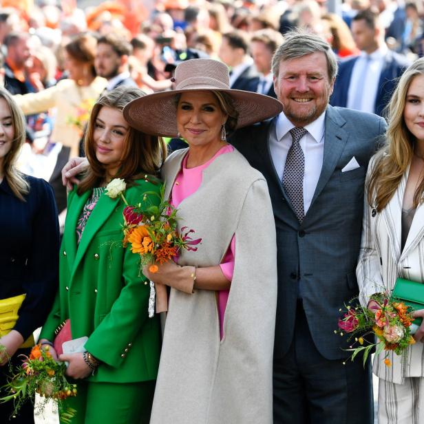 König Willem-Alexander und Königin Máxima mit ihren drei bezaubernden Töchtern Ariane (li.), Alexia und Amalia (re.)