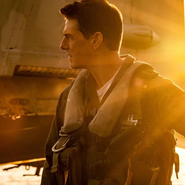 Tom Cruise kehrt gereift, aber immer noch charismatisch, in seiner Paraderolle als Kampfpilot zurück: „Top Gun: Maverick“