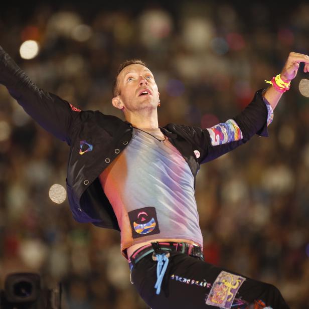 The British rock-pop band Coldplay offers a concert in a city in western Mexico