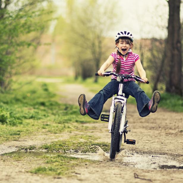 Sicher unterwegs: Pro Jahr ereignen sich rund 634 Unfälle mit Kindern bis 14 Jahre auf einem Fahrrad. Die Zahl steigt.