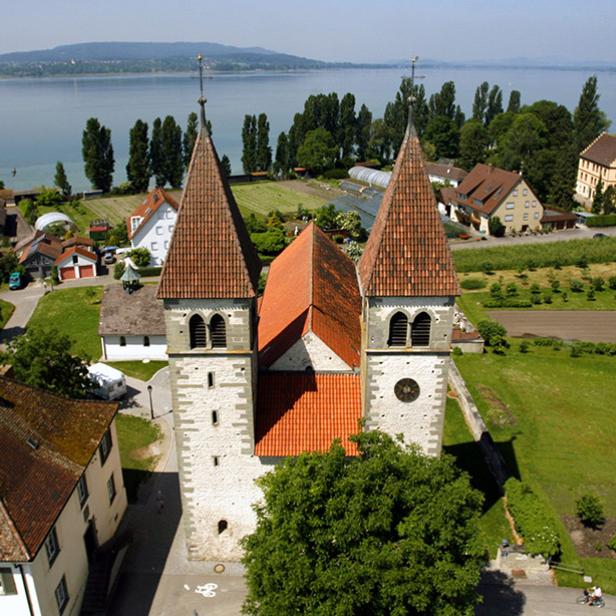 Insel Reichenau: St. Peter und Paul in Niederzell auf der Klosterinsel, UNESCO Weltkulturerbe