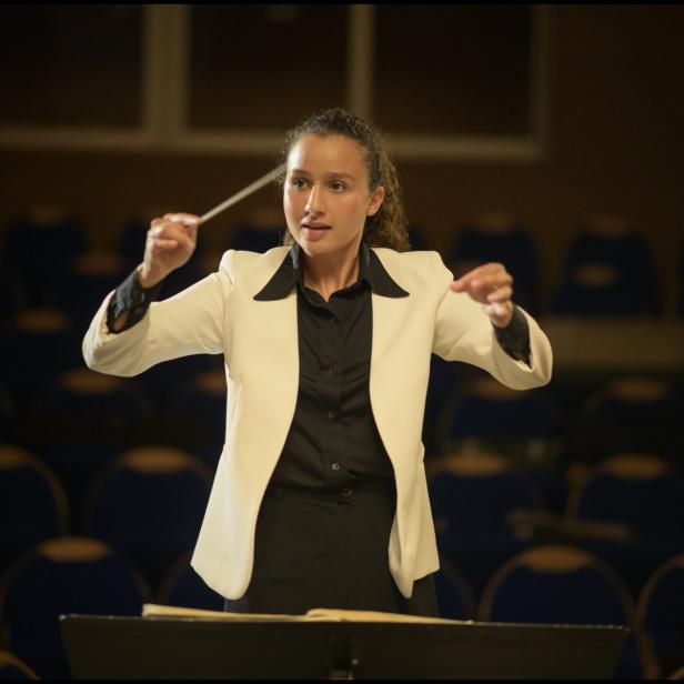 Oulaya Amamra in „Divertimento – Ein Orchester für alle“