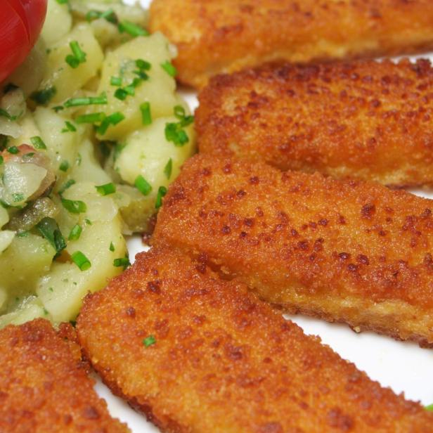 Vegane Fischstäbchen mit Kartoffelsalat