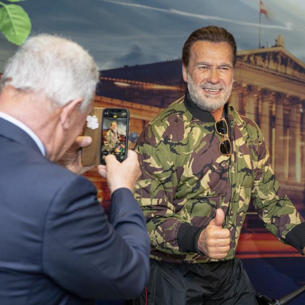 Die neue Wachsfigur von Arnold Schwarzenegger