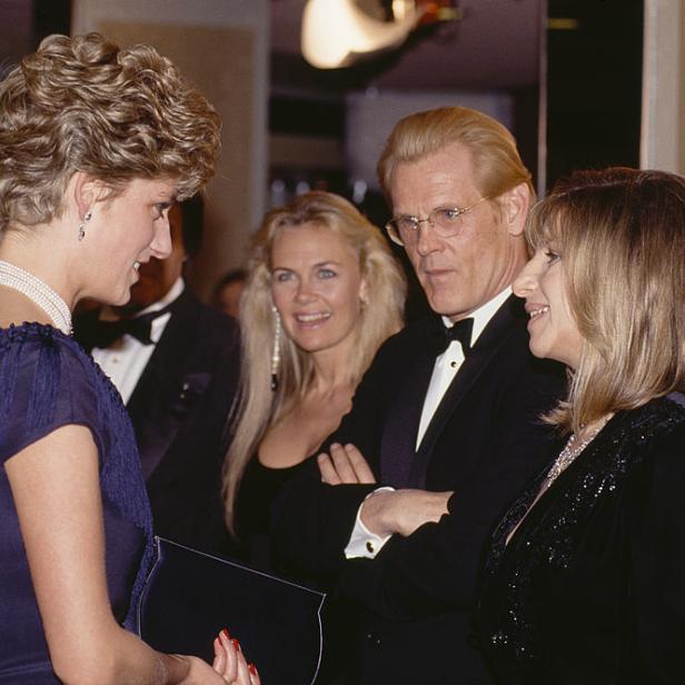 Prinzessin Diana mit Nick Nolte und Barbra Streisand bei der UK-Premiere des Films "The Prince of Tides"