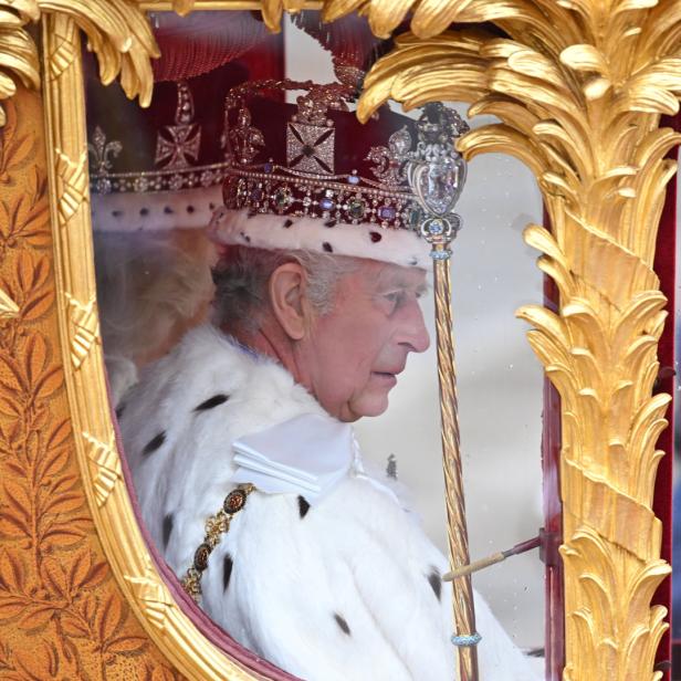 König Charles III. am Tag seiner Krönung