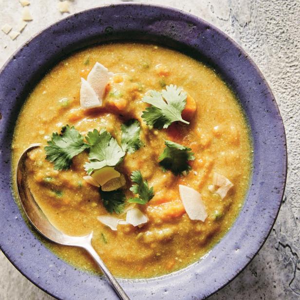 Süßkartoffel-Linsen-Suppe mit Curry