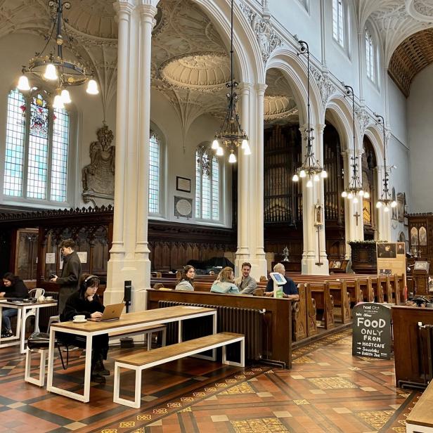 Host Café in der St. Mary Aldermary in Zentrallondon 