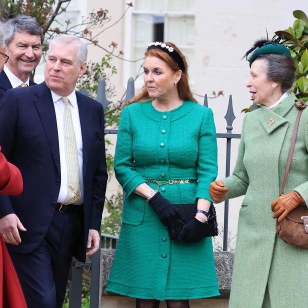 Sarah Ferguson (4.v.l) mit Prinz Andrew und Prinzessin Anne