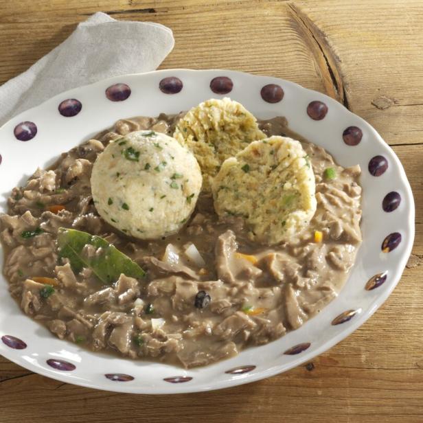 Beuschel (Kalbslungenragout) mit Semmelknödel